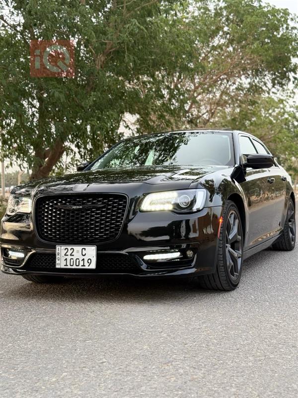 كرايسلر 300 2017 للبيع في العراق - كربلاء
